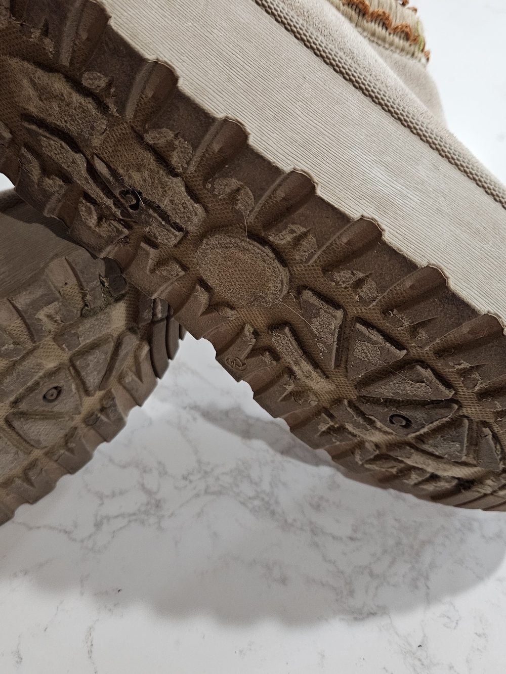 Mudd Womwn'sTaupe Platform I Slip-On Cozy Shoes Size 7.5 - Picture 4 of 5